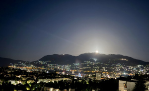 Foto: S. P./Radiosarajevo.ba / Sarajevo u zagrljaju punog Mjeseca