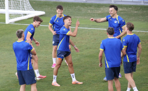 Foto: NSBiH / Trening Zmajeva uči meča sa SAD-om
