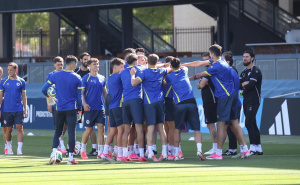 Foto: NSBiH / Trening Zmajeva uči meča sa SAD-om