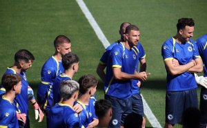 Foto: NSBiH / Trening Zmajeva uči meča sa SAD-om