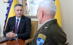 Foto: Predsjedništvo BiH / Denis Bećirović i James C. Fowler