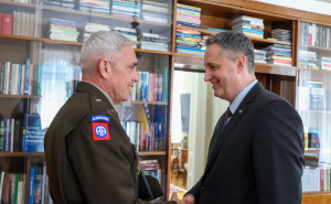 Foto: Predsjedništvo BiH / Denis Bećirović i James C. Fowler