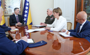 Foto: Predsjedništvo BiH / Denis Bećirović i James C. Fowler