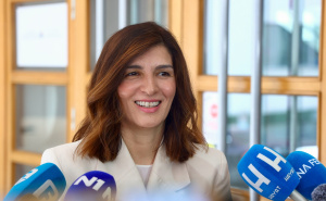 Foto: Dž.K. / Radiosarajevo.ba / Sabina Ćudić danas predala liste CIK-u