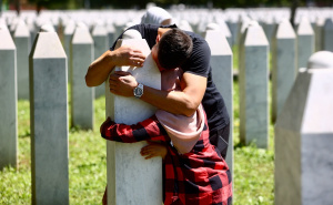 Foto: Dž. K. / Radiosarajevo.ba / Suze i tišina u Dolini bijelih nišana