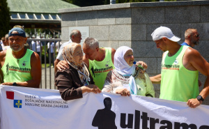 Foto: Dž.K. / Radiosarajevo.ba / Maratonci iz Vukovara došli u Potočare