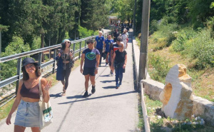 FENA / Robert Dacešin i 11 svjetskih travel blogera posjetilo UNESCO-vu baštinu špilju Vjetrenica