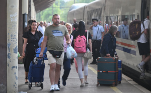 Foto: N.G./Radiosarajevo.ba / Voz za Ploče, velika gužva