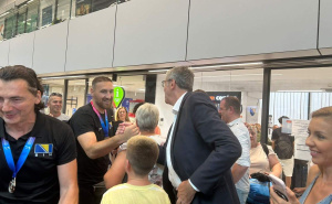 Foto: Grad Sarajevo / Samir Avdić dočekao reprezentaciju BiH u sjedećoj odbojci