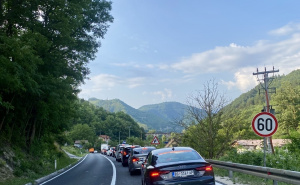 Foto: Čitatelj / Semafor u Konjicu napravio kolaps u saobraćaju