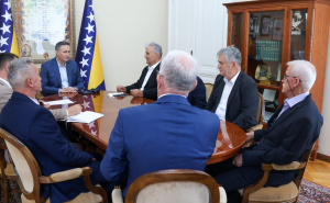 Foto: Kabinet Denisa Bećirovića / Udruženje generala BiH sa Denisom Bećirovićem