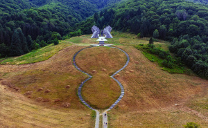 Foto: Boris Trogrančić / Spomenik na Tjentištu