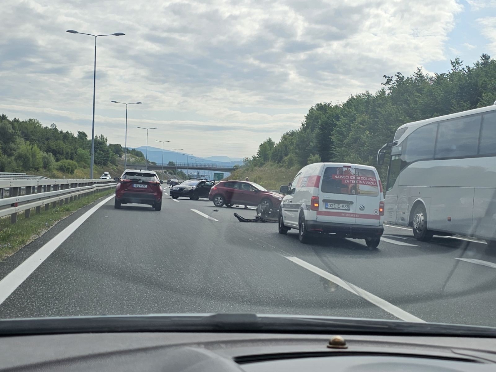 Saobraćajna nesreća na autoputu