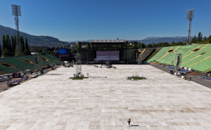 Foto: Armin Durgut / Pixsell / Pogled iz zraka na prekriveni travnjak stadiona Asim Ferhatović Hase