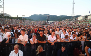 Foto: Dž. K. / Radiosarajevo.ba / Koševo se puni pred Merlinov koncert