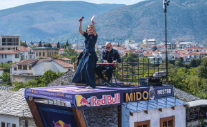 Foto: Red Bull / Divanhana otvorila finalnu rundu Cliff Divinga u Mostaru