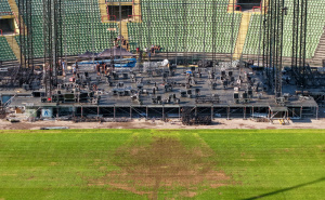 Foto: Armin Durgut / Pixsell / Pogled iz zraka na travnjak stadiona Asim Ferhatović Hase nakon tri koncerta Dine Merlina