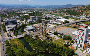 Foto: Vlada KS / Most u ulici Ive Andrića