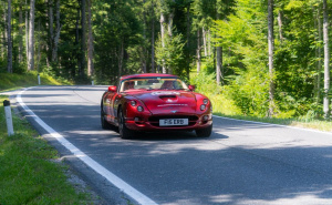 Foto: Britanska ambasada / Skupi automobili u BiH