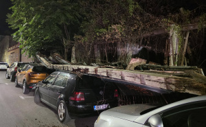 Foto: Mostarski.ba / Obrušio se dio Alajbegovića kuće u Mostaru
