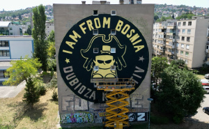 Foto: Radiosarajevo.ba / Novi mural na Čengić-Vili
