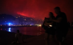Foto: Pixsell /  Zvonimir Barisin / Požar u Omišu