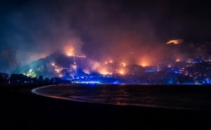 Foto: Pixsell /  Zvonimir Barisin / Požar u Omišu