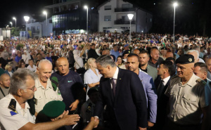 Foto: Kabinet Denisa Bećirovića / Denis Bećirović u Bužimu