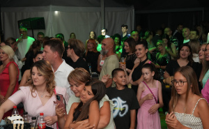 Foto: Bingo / Veličanstvena noć s Petrom Grašom u Festivalskoj bašti