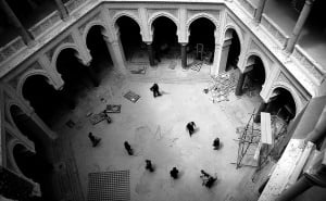 Foto: Almin Zrno  / "Kounellis u Vijećnici by Zrno"