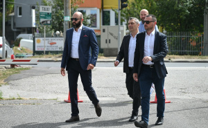 Foto: N.G./Radiosarajevo.ba / Prijavu predali Damir Mašić, Nerin Dizdar i Saša Magazinović