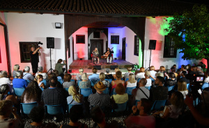 Foto: N.G./Radiosarajevo.ba / U Svrzinoj kući nastavljen program "Kultura na ulice!" uz koncert "Sevdah – World Reconnected"