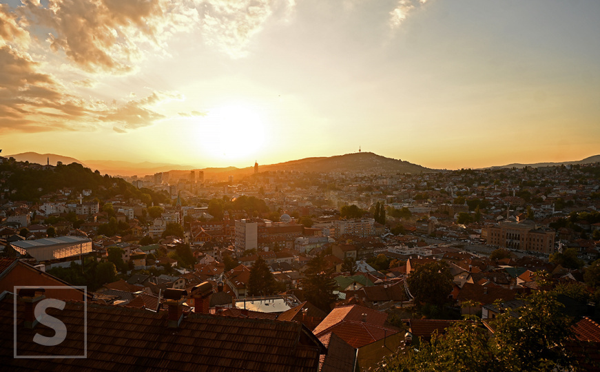 Zalazak sunca u Sarajevu