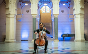Foto: Velija Hasanbegović / Denys Karachevtsev izveo koncert na tri lokacije u Sarajevu