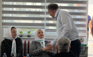 Foto: Vlada FBiH / Nikšić i Dizdar u posjeti Srebrenici