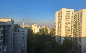 Foto: L. R. /Radiosarajevo.ba / Gust dim vidljiv iz Sarajeva