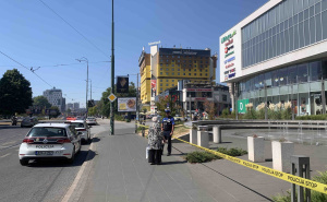 Foto: Dž.K. / Radiosarajevo.ba / Osoba pala sa zgrade tržnog centra Alta