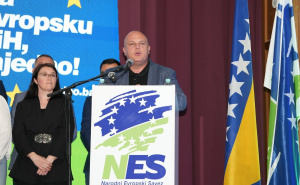 Foto: NES BiH / Predizborni skup