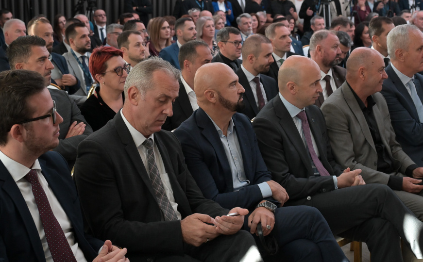 Otvorenje 20. Međunarodnog sajma privrede Tešanj