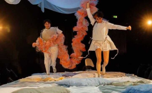 Foto: Dominique Brewing / Iz predstave "Die Luft nach Oben"  (Theater Rampe Stuttgart)