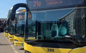 Foto: Ministarstvo saobraćaja KS / Pet novih autobusa