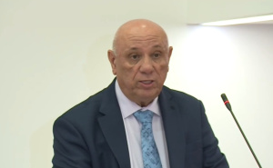 Foto: Printscreen / BHRT / Jovan Kalaba, predsjednik CIK-a danas na pressu