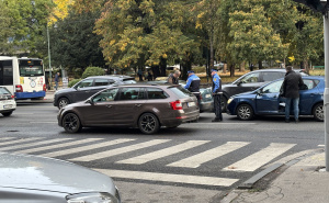 Foto: D. B. / Radiosarajevo.ba / Udes kod Predsjedništva BiH, stvorila se velika gužva
