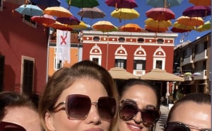 Foto: Instagram / Lejla Filipović sa sestrama i majkom
