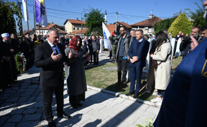 Foto: N.G./Radiosarajevo.ba / Obilježena godišnjica smrti prvom predsjedniku BiH
