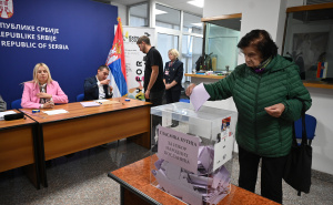 Foto: N. G. / Radiosarajevo.ba / Glasanje u Ambasadi Srbije u Sarajevu