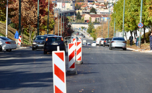 Foto: Dž. K. / Radiosarajevo.ba / Ulica Ive Andrića, asfaltiranje