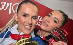 Foto: Privatni album / Nejra i Emina Sipović
